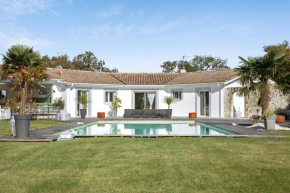 Villa charmante à Saint-Germain-d'Esteuil avec piscine privée